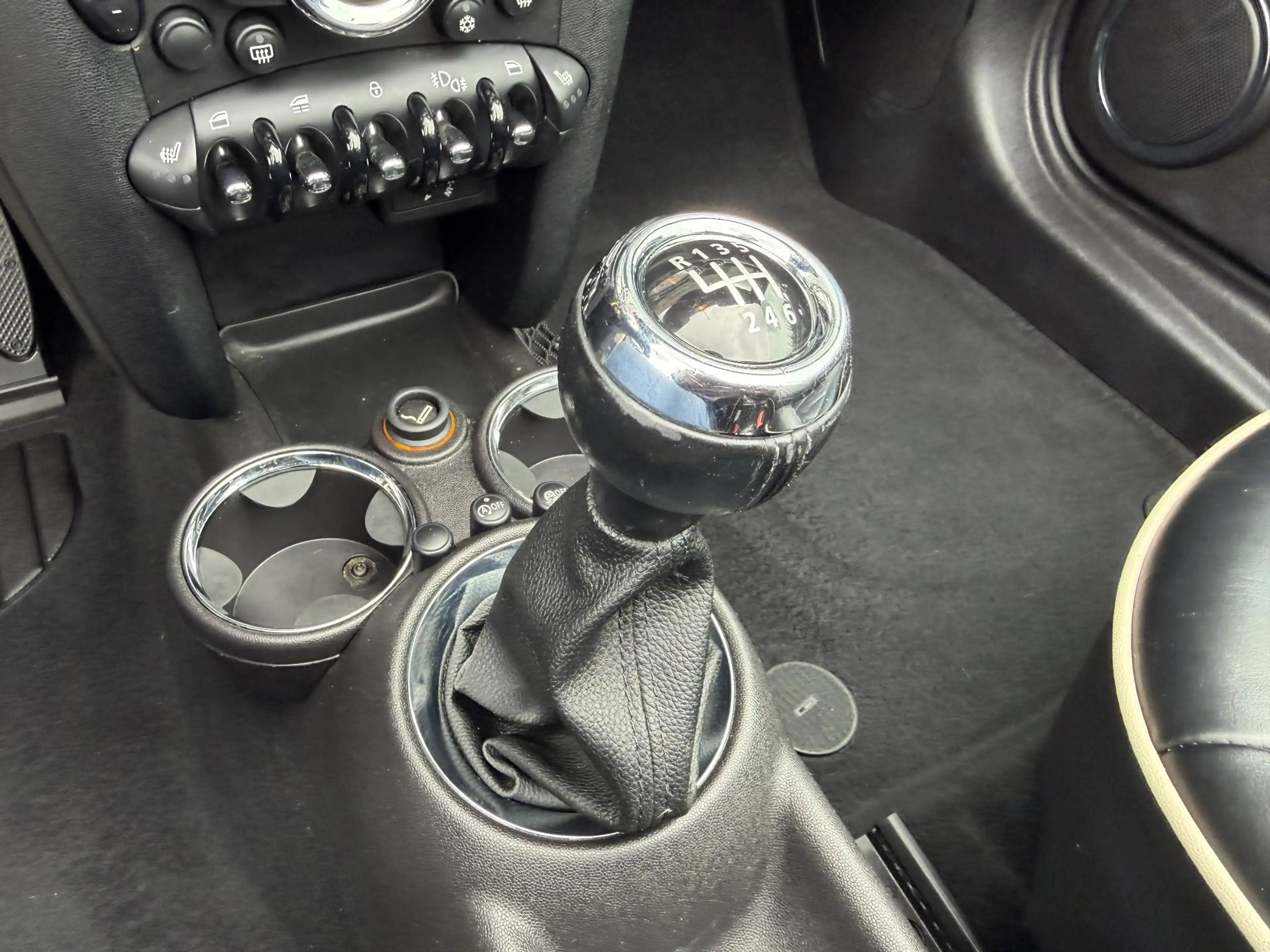 MINI Cooper Cabrio 1.6 Chili | Climate Control | Lichtmetalen Velgen — photo 13