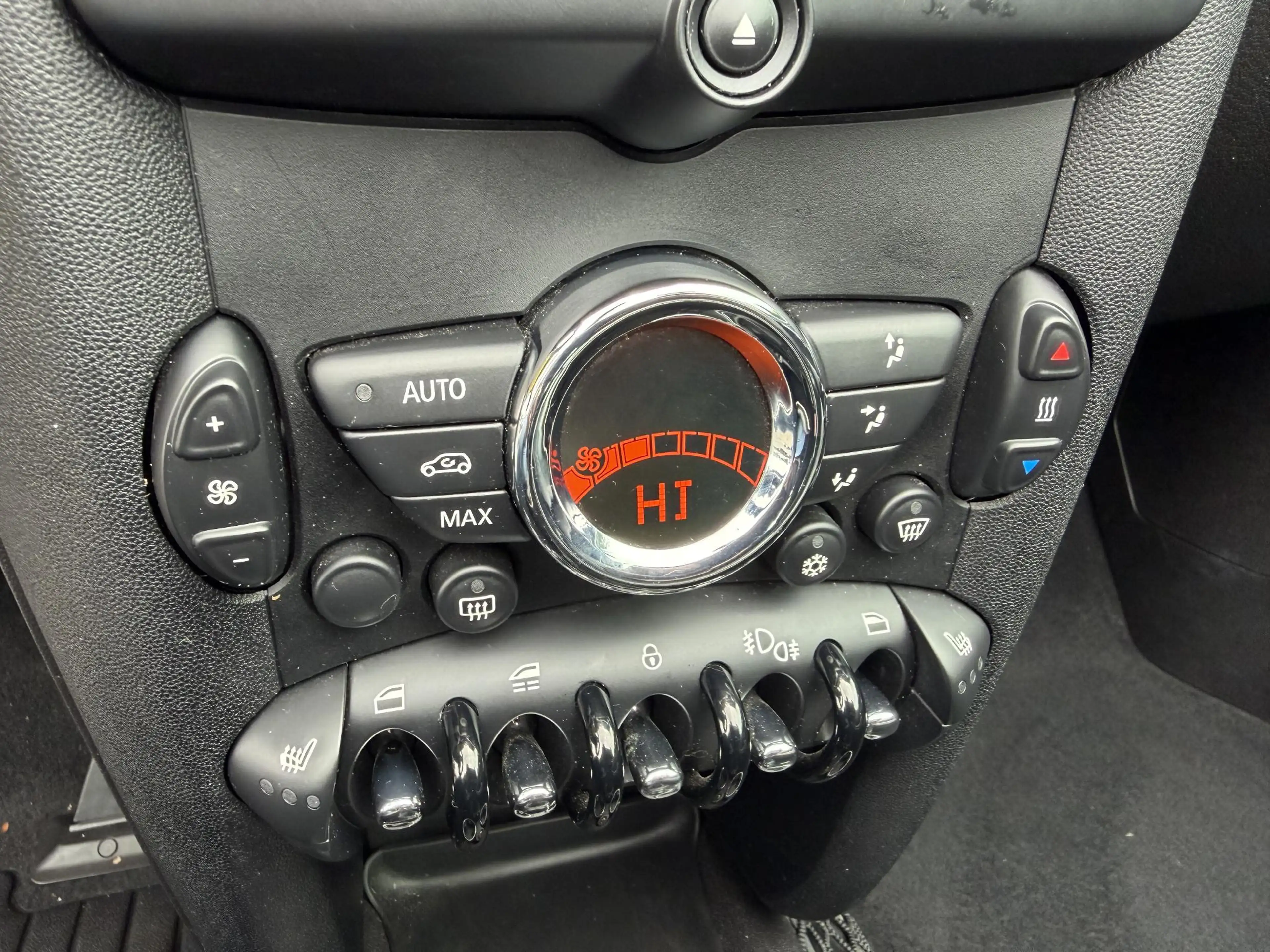 MINI Cooper Cabrio 1.6 Chili | Climate Control | Lichtmetalen Velgen — photo 14