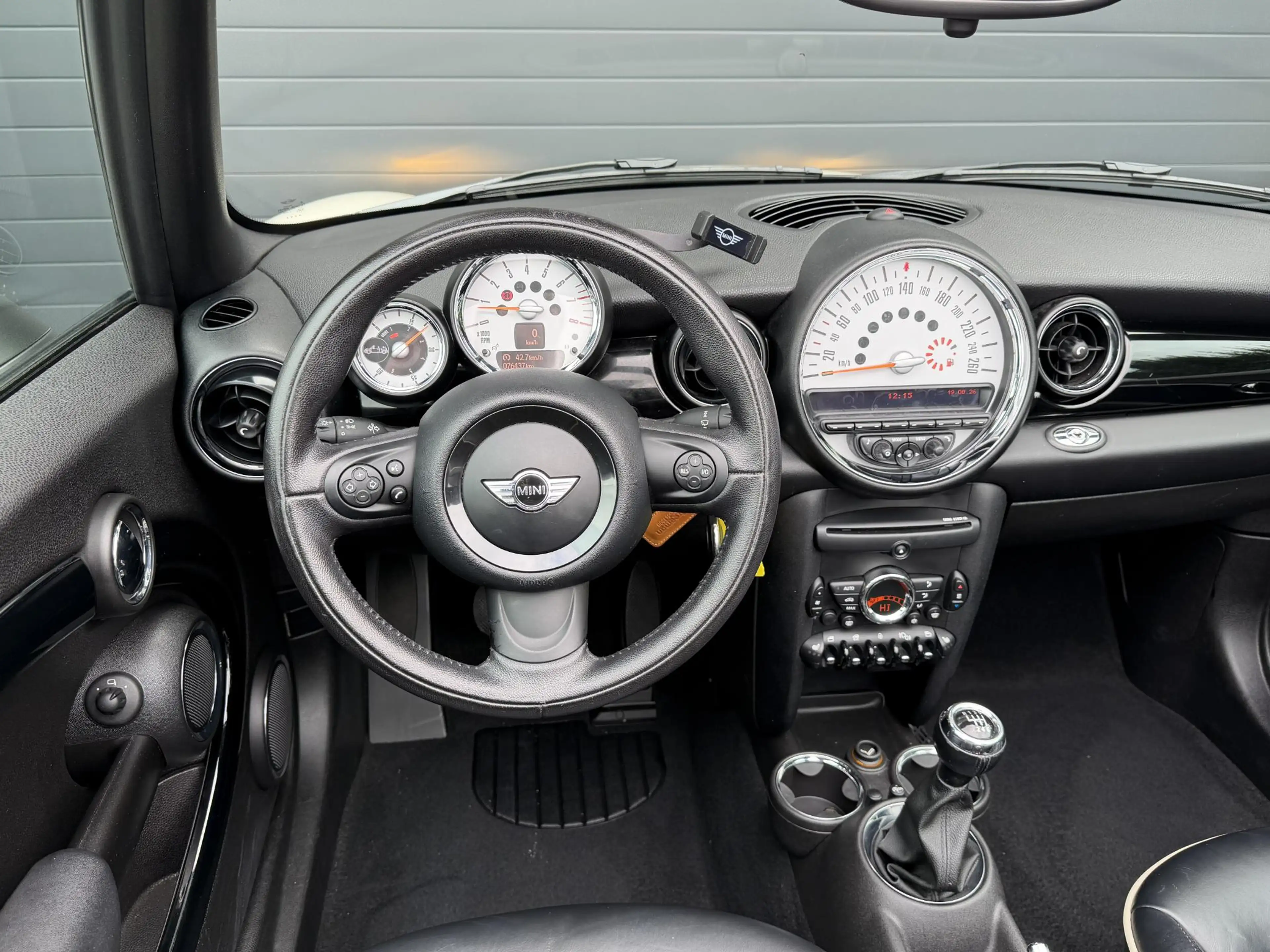 MINI Cooper Cabrio 1.6 Chili | Climate Control | Lichtmetalen Velgen — photo 17
