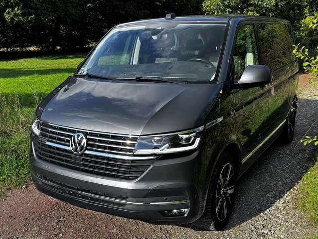 Volkswagen T6.1 Multivan Highline - 4Motion/Allrad, 2 Schiebetüren, AHK