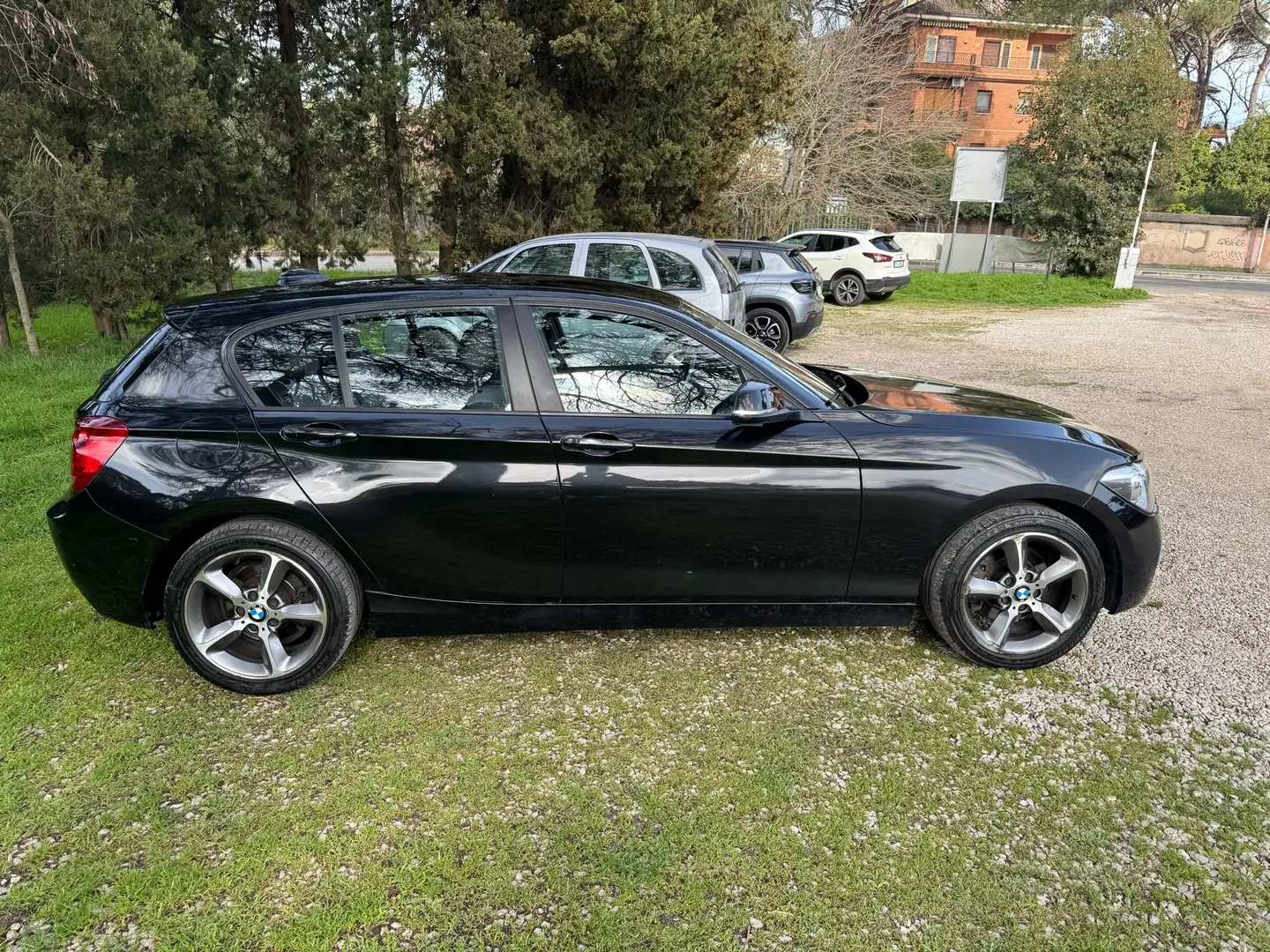 BMW 118 118d 5p xdrive Urban Nero - 2
