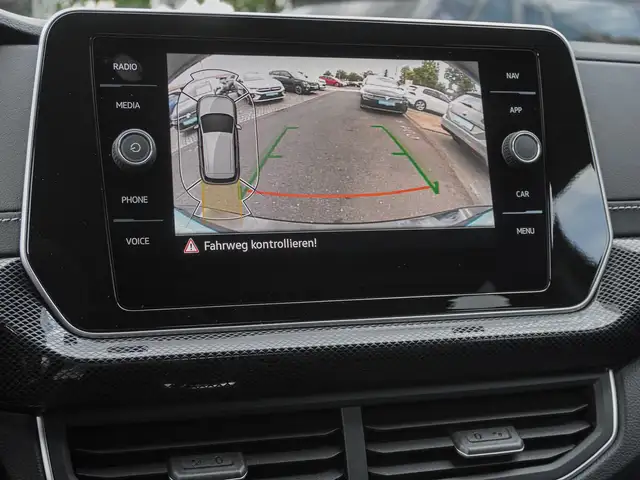 Volkswagen T-Cross view 13