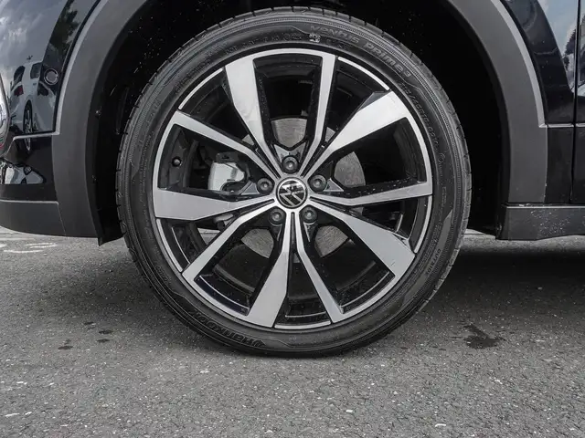Volkswagen T-Cross view 7