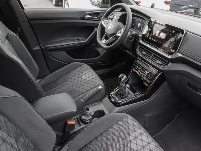 Volkswagen T-Cross view 8