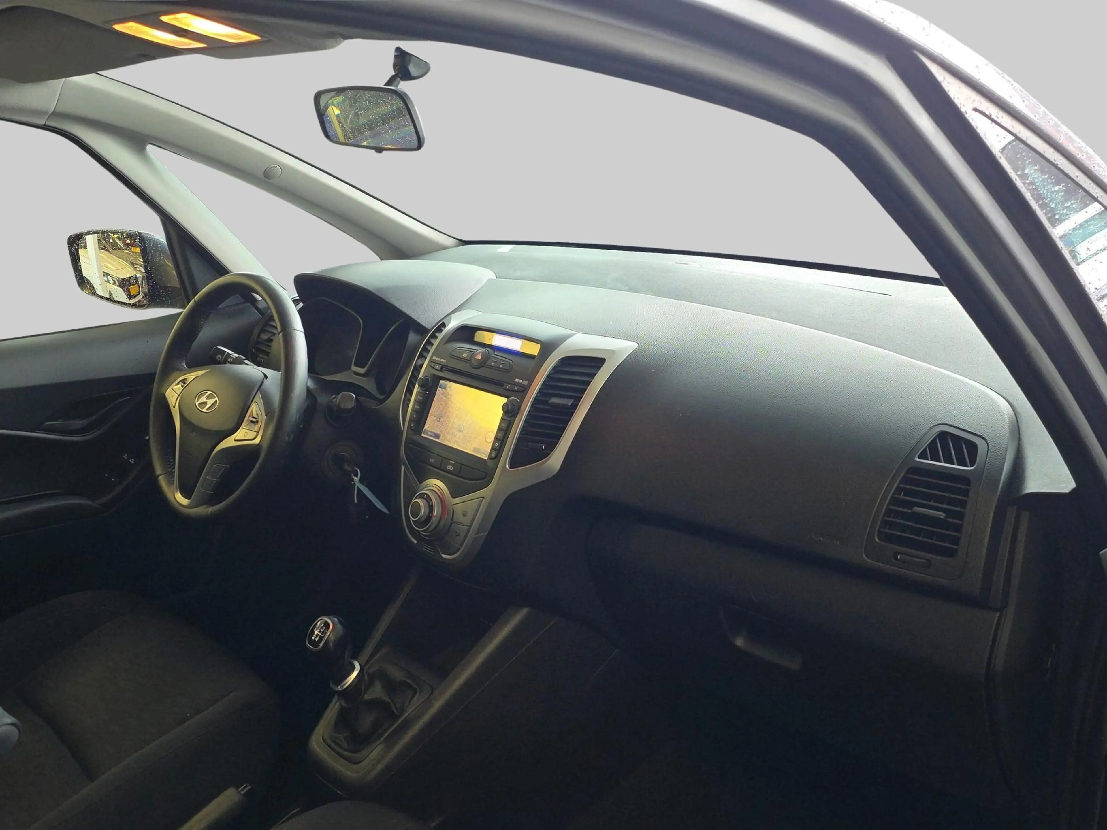 Hyundai iX20 1.4i Go! — photo 13