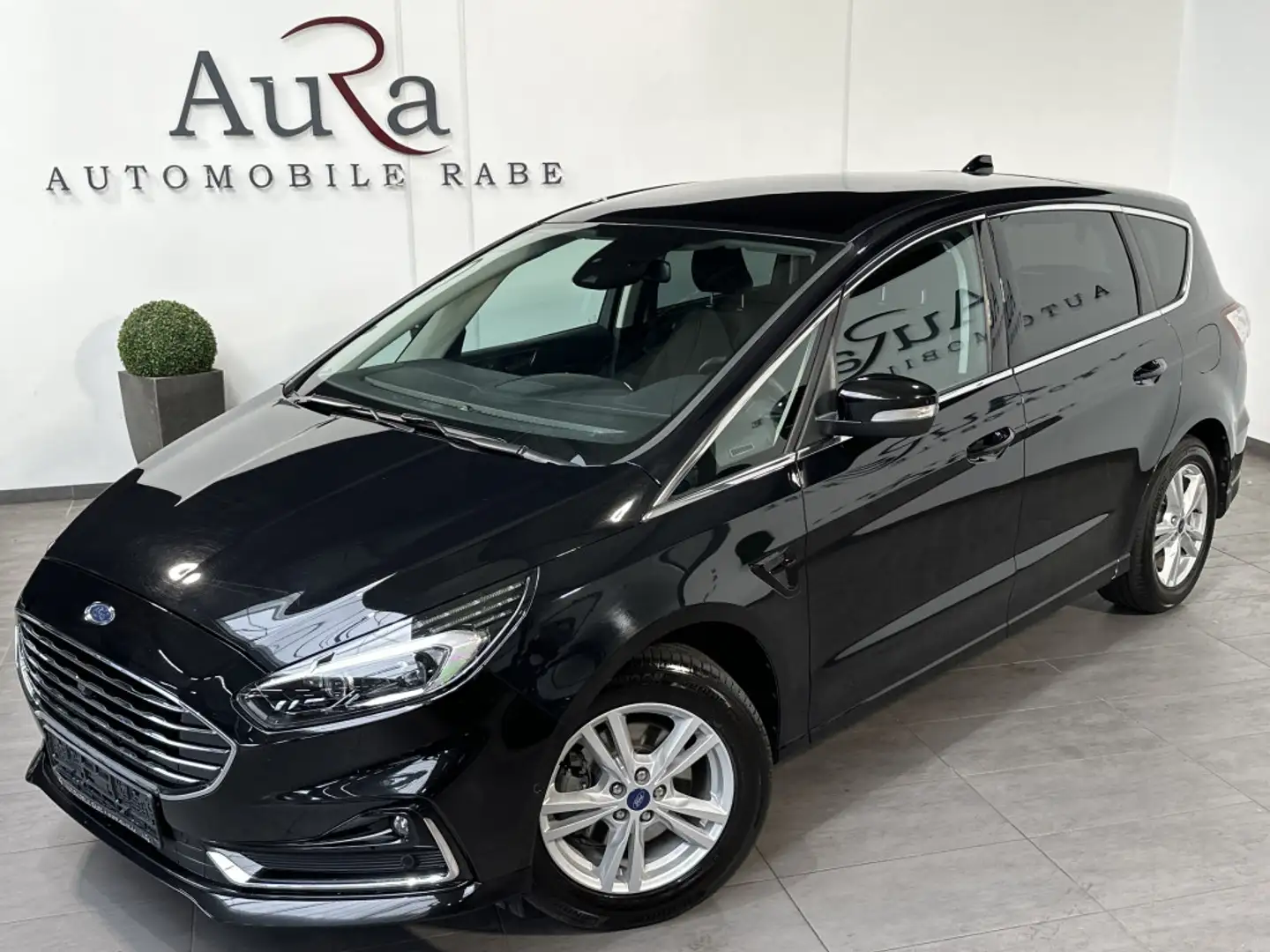 Ford S-Max 2.5 Hybrid 7-Sitzer Titanium NAV+LED+PANO Schwarz - 1
