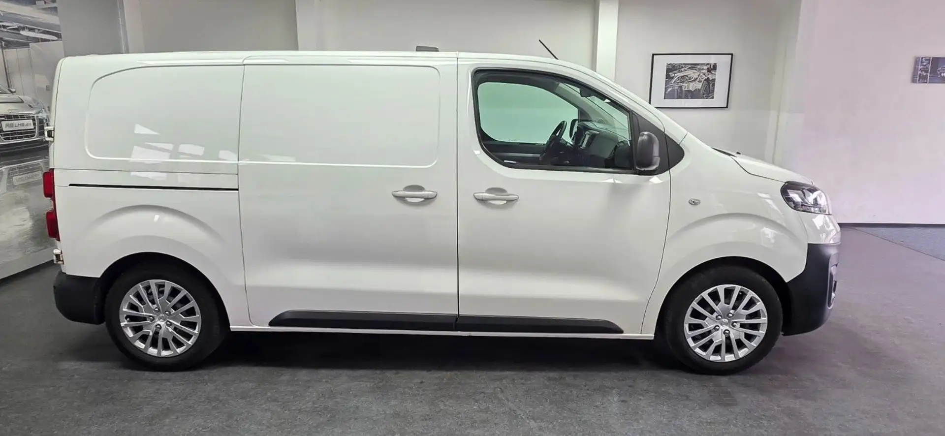 Opel Vivaro Kasten Edition Kamera TÜV 02/2027 Weiß - 1