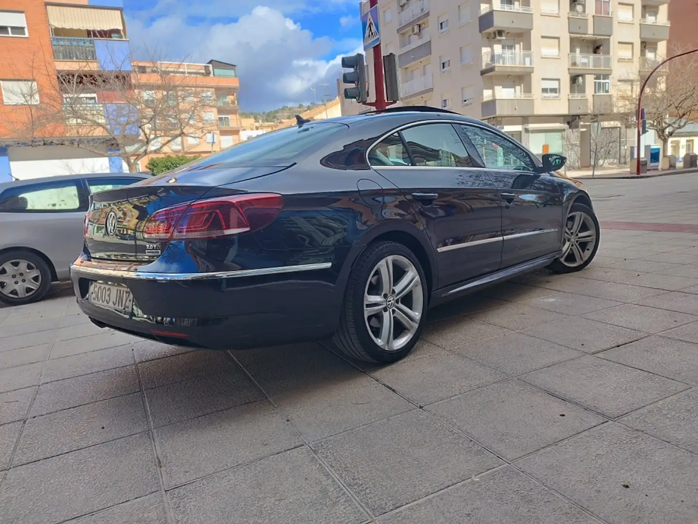 Volkswagen CC 2.0TDI BMT R LINE DSG 184 Schwarz - 2