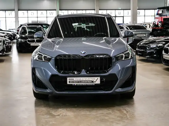 BMW X1 view 3