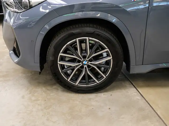 BMW X1 view 7