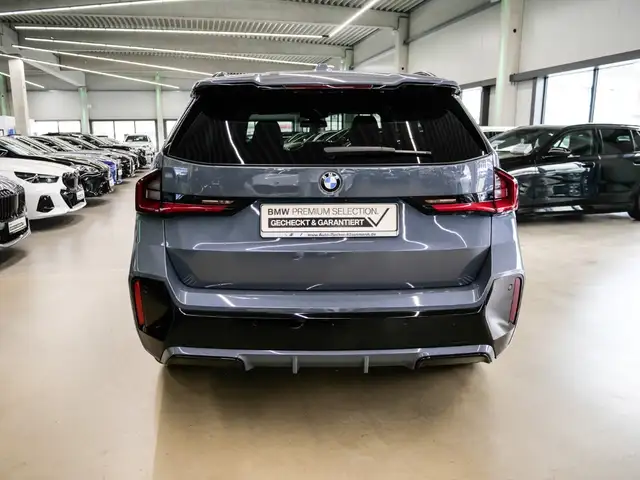 BMW X1 view 5