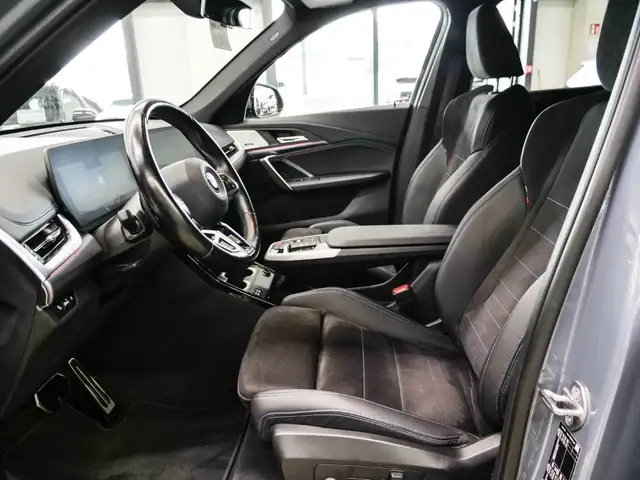 BMW X1 view 9