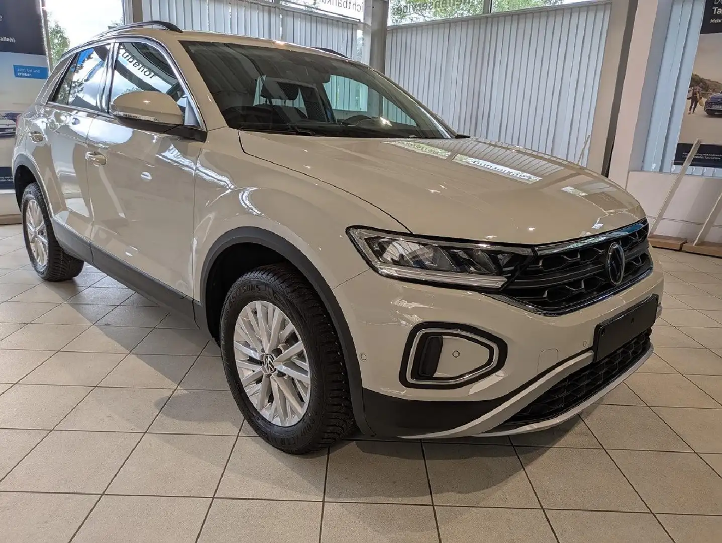 Volkswagen T-Roc T-Roc 1.0 TSI Life *SHZ,Allwetter,ACC* Gris - 2