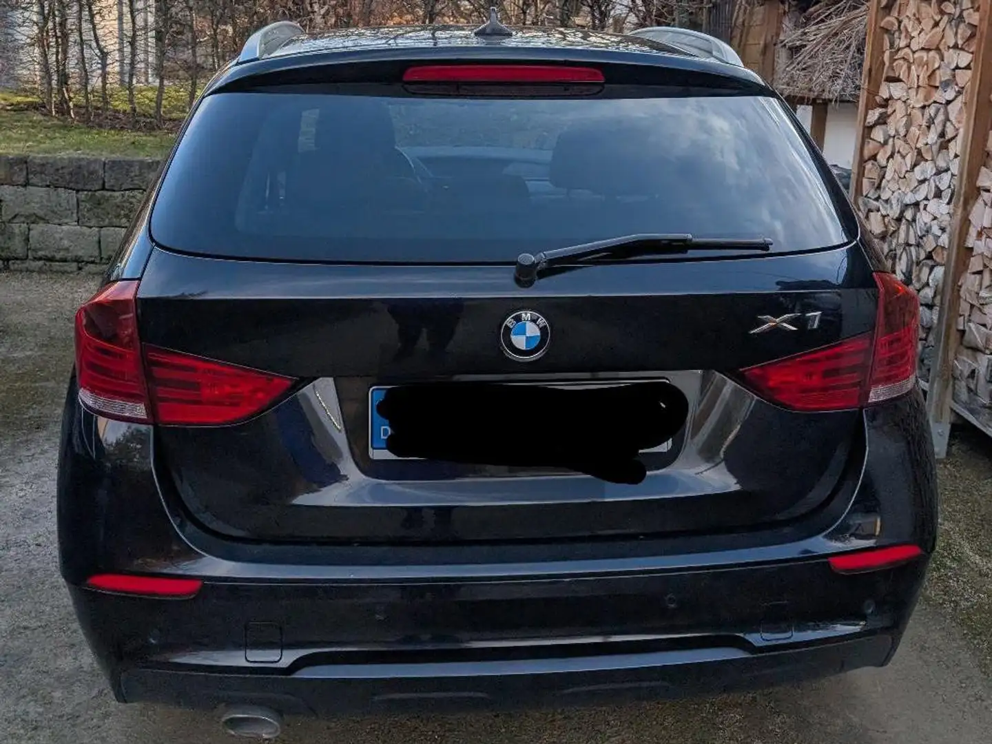 BMW X1 X1 sDrive20d Aut. Schwarz - 2