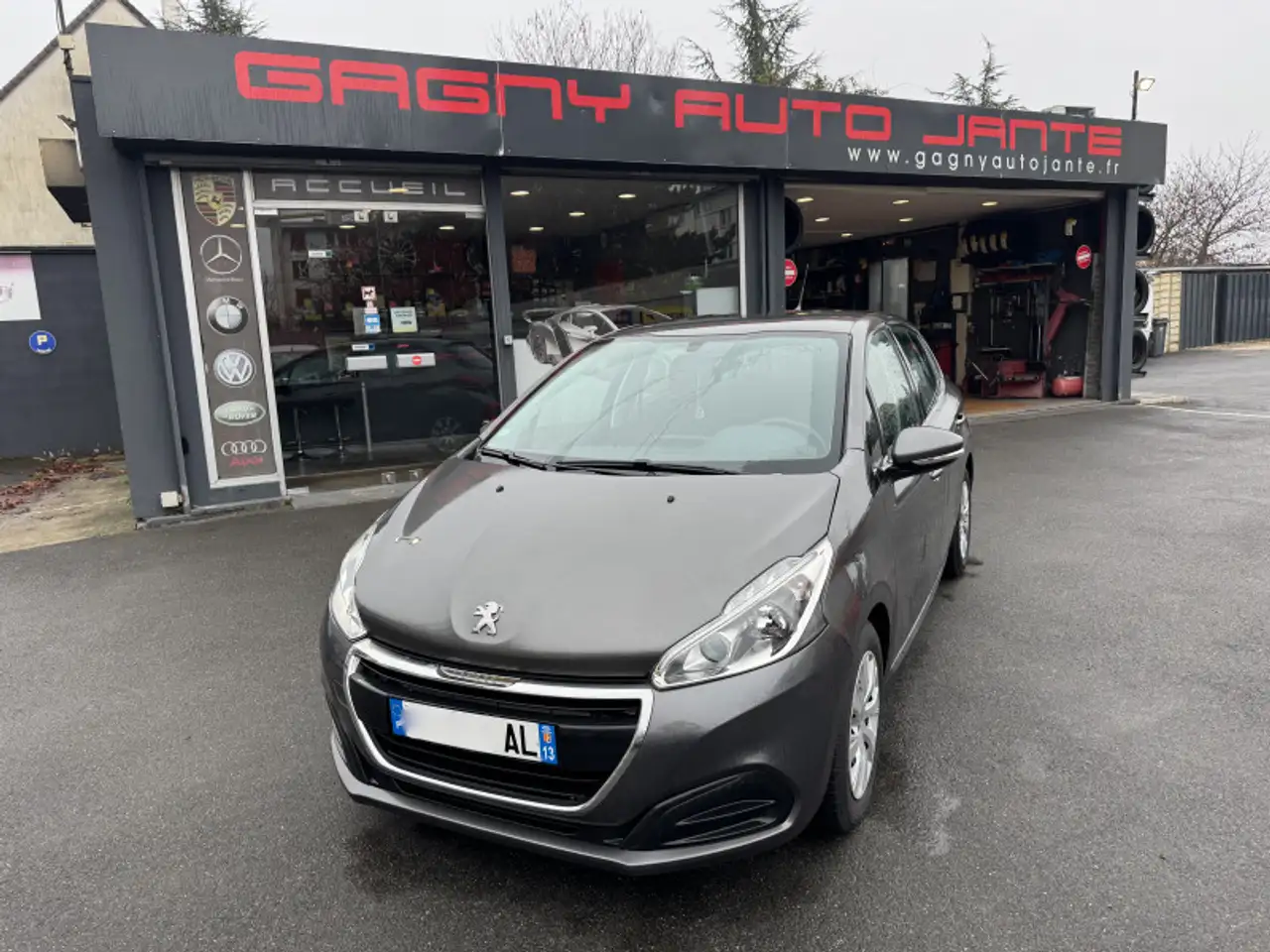 Peugeot 208 1.2 PURETECH 82CH E6.2 EVAP ACTIVE 5P