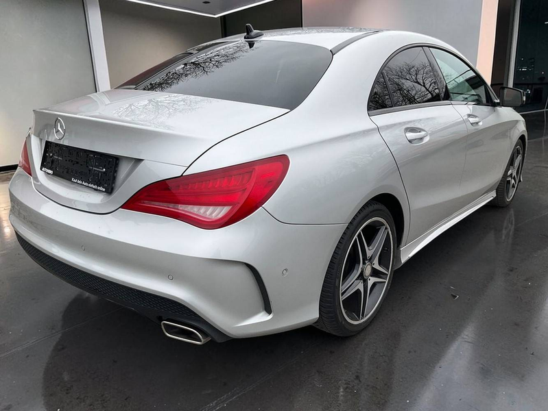 Mercedes-Benz CLA 180 CLA 180 AMG Line — photo 4