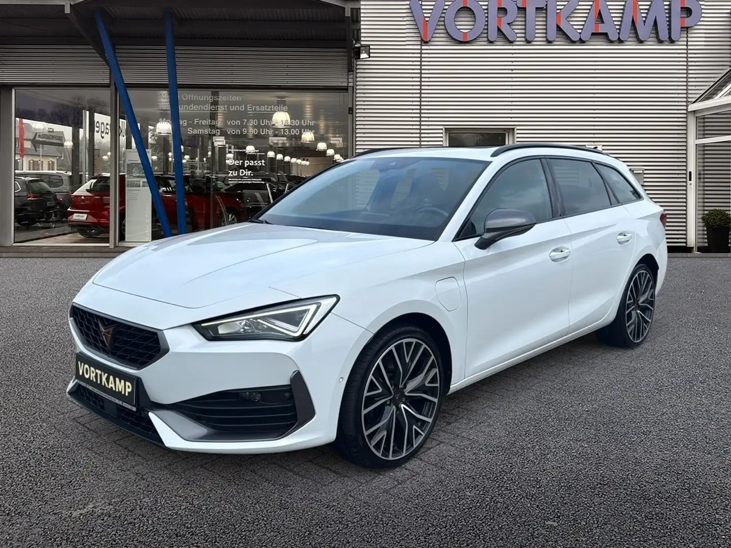 CUPRA Leon SP e-Hybrid Pano/Kamera/Memory/FullLink Weiß - 2