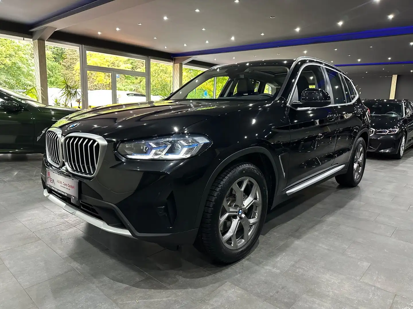 BMW X3 xDrive 20d /PANOR /LEDER / AHK/ HEAD- UP/ H&K Schwarz - 1