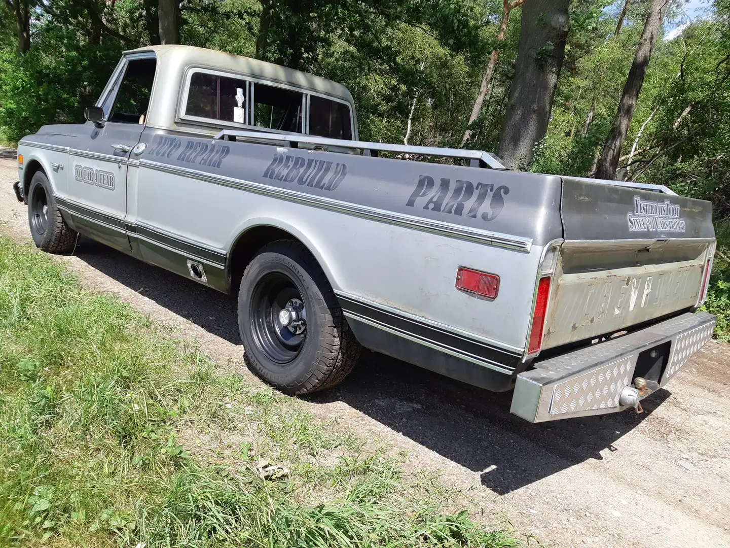 Chevrolet C10 GMC C10 (C30) 5.7 L 9-Window LPG Grau - 1