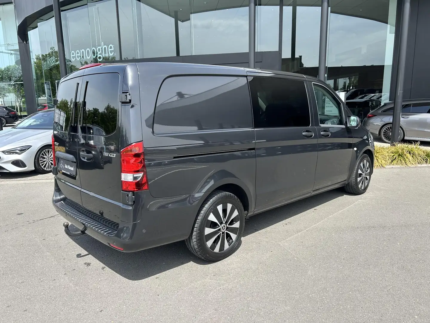 Mercedes-Benz Vito 116 CDI dubbel cabine L2 + 5-ZIT + LEDER + TREKHAA Zwart - 2
