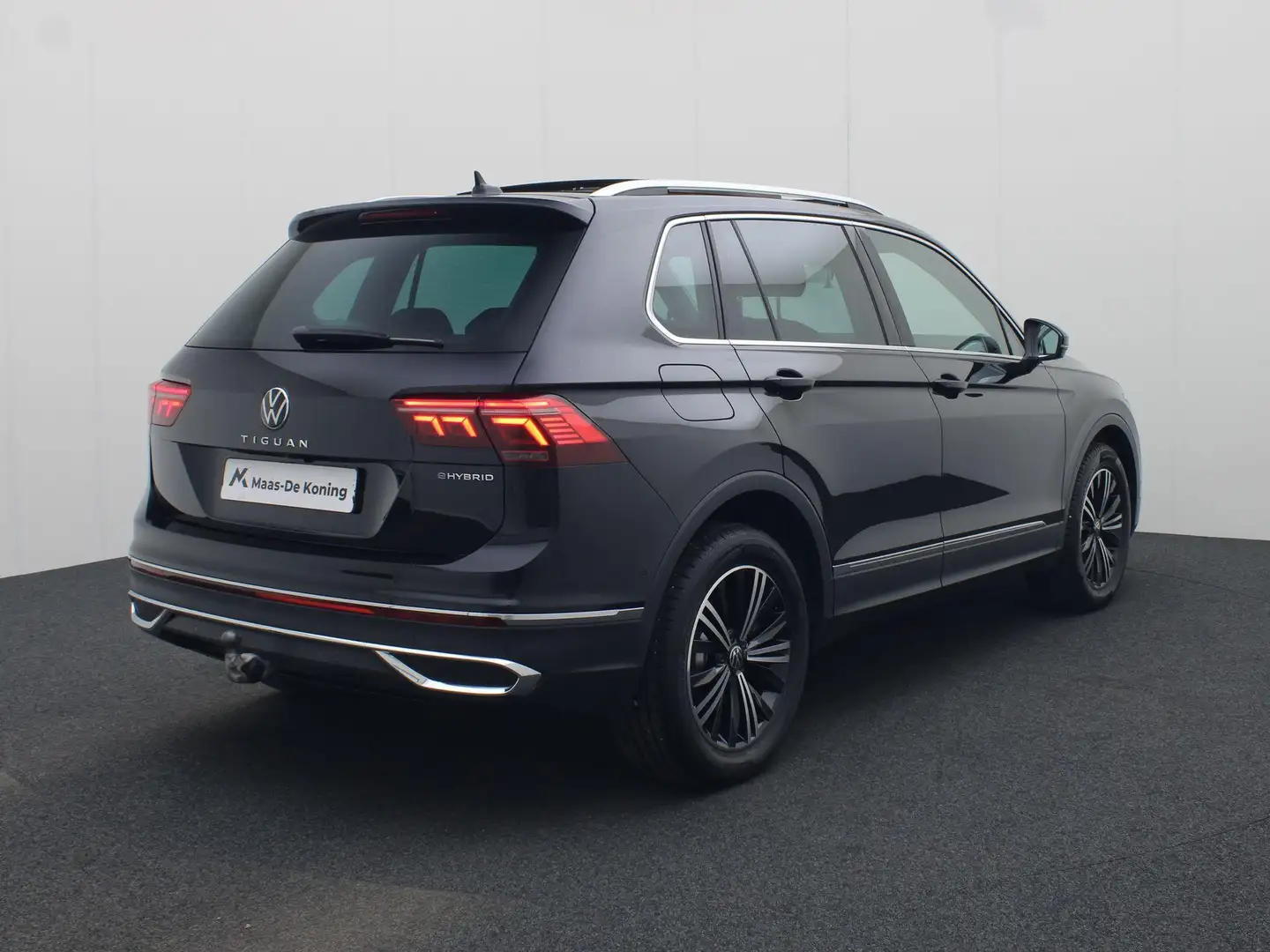 Volkswagen Tiguan 1.4 TSIe Hybrid 245pk DSG Elegance · Panoramadak · Noir - 2