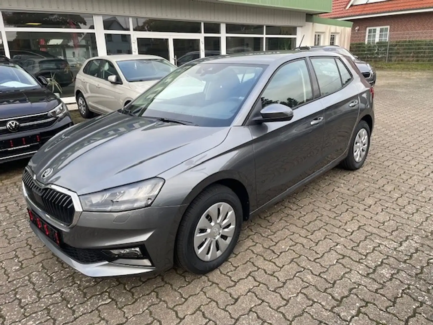Skoda Fabia 1.0 TSI Essence,Sitzheiz,GRA,PDC,LED-SW Gris - 2