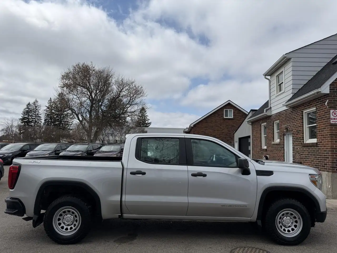 GMC Sierra 1500 снимка GMC Sierra 1500