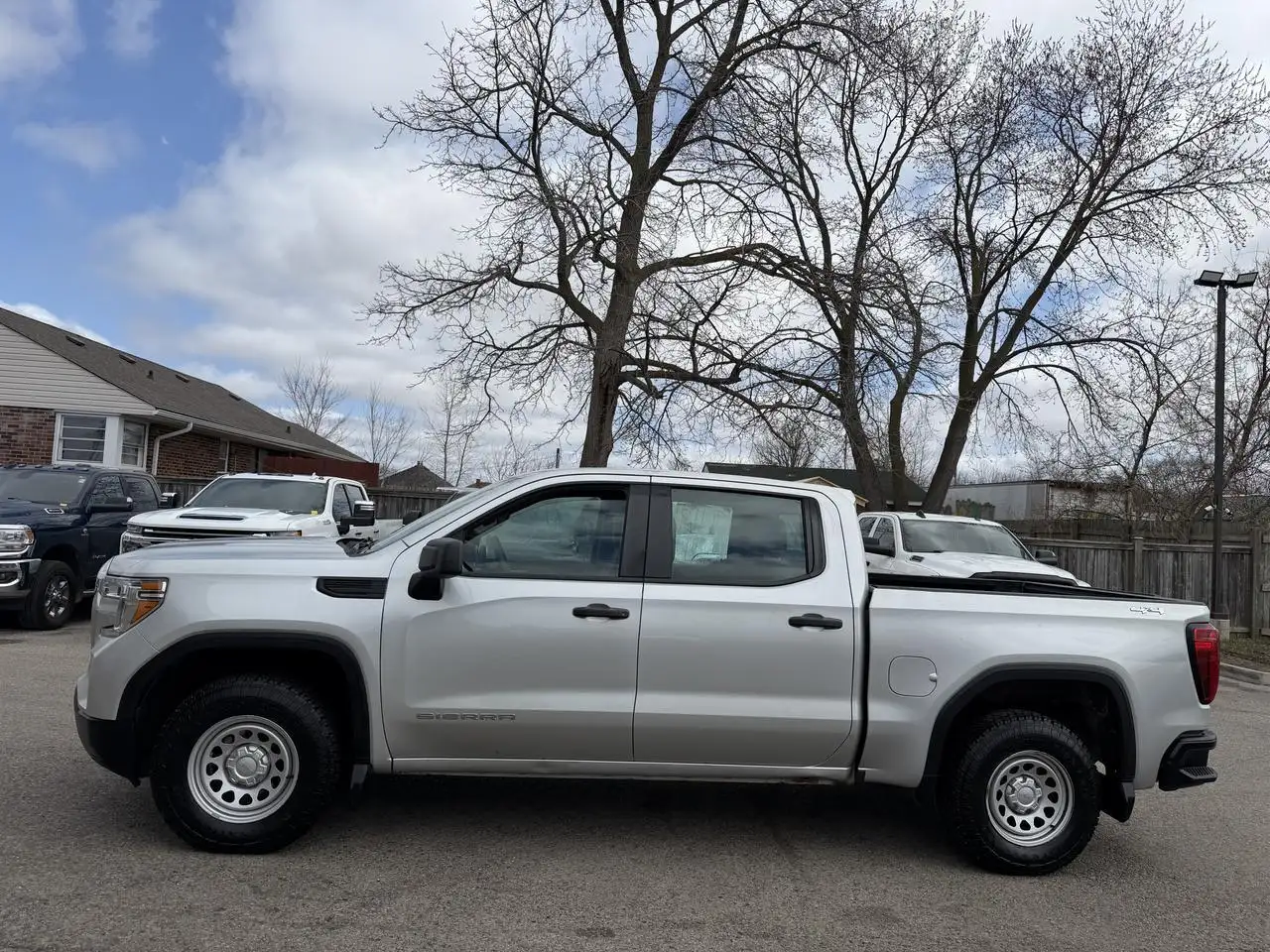 GMC Sierra 1500 снимка GMC Sierra 1500