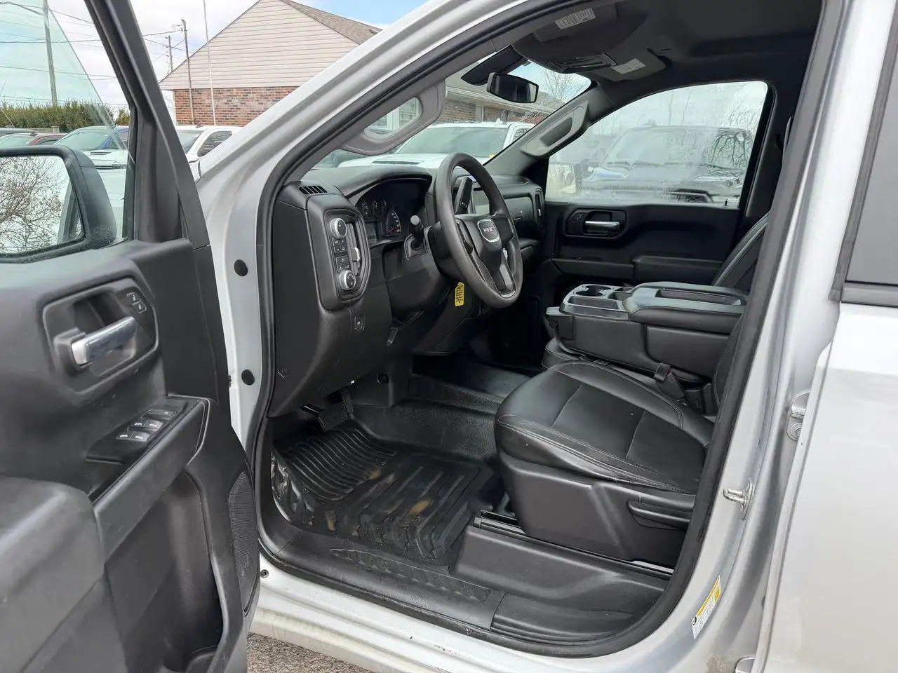 GMC Sierra 1500 снимка GMC Sierra 1500