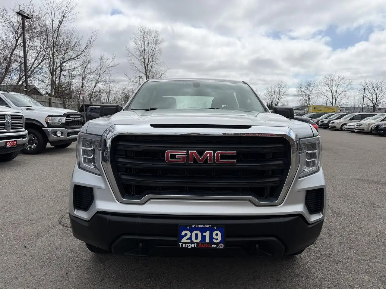 GMC Sierra 1500 снимка GMC Sierra 1500