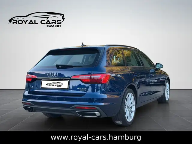 Audi A4 view 9