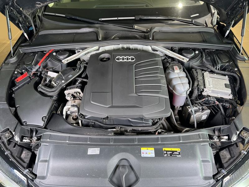 Audi A4 Avant 30 TDI S-tronic Navi+ ACC ,RFK ,PDC+ Klima — photo 11