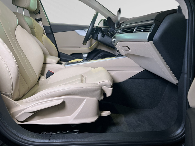 Audi A4 Avant 30 TDI S-tronic Navi+ ACC ,RFK ,PDC+ Klima — photo 9