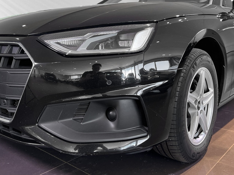 Audi A4 Avant 30 TDI S-tronic Navi+ ACC ,RFK ,PDC+ Klima — photo 6