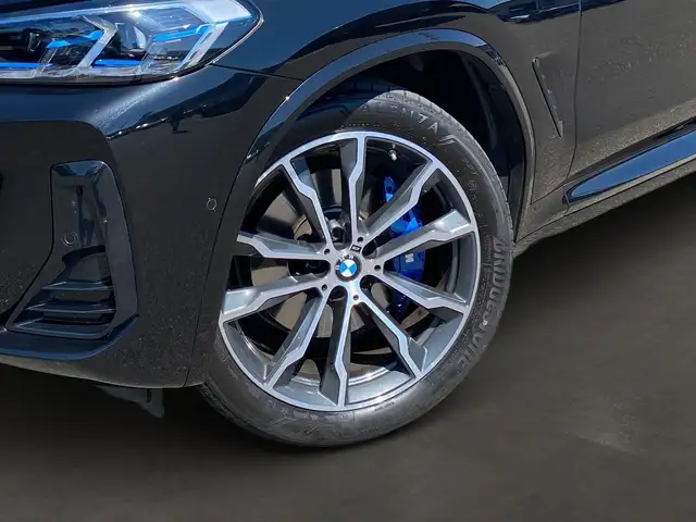 BMW X3 M view 6