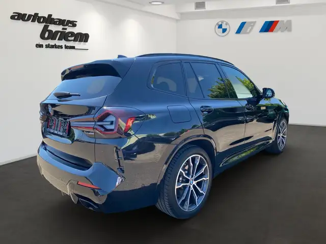BMW X3 M view 3