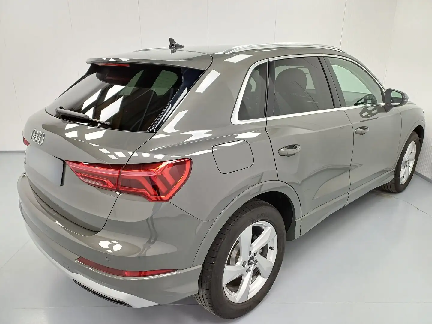 Audi Q3 35 TFSI S-TRONIC 150CV Pronta Consegna ONLYPROMO! Grau - 2
