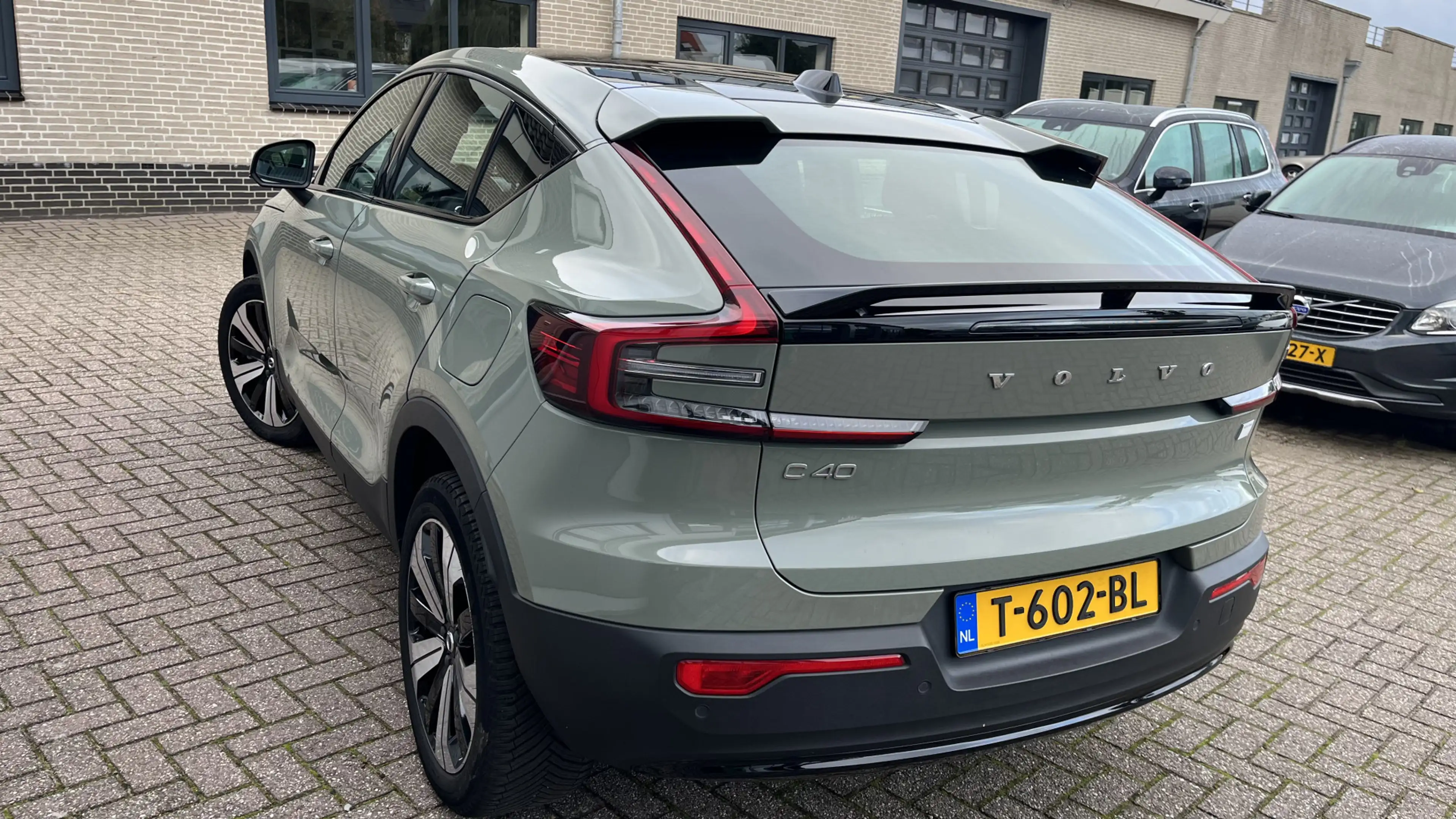 Volvo C40 Recharge Plus 69 kWh | Panoramadak | achteruitrij — photo 3