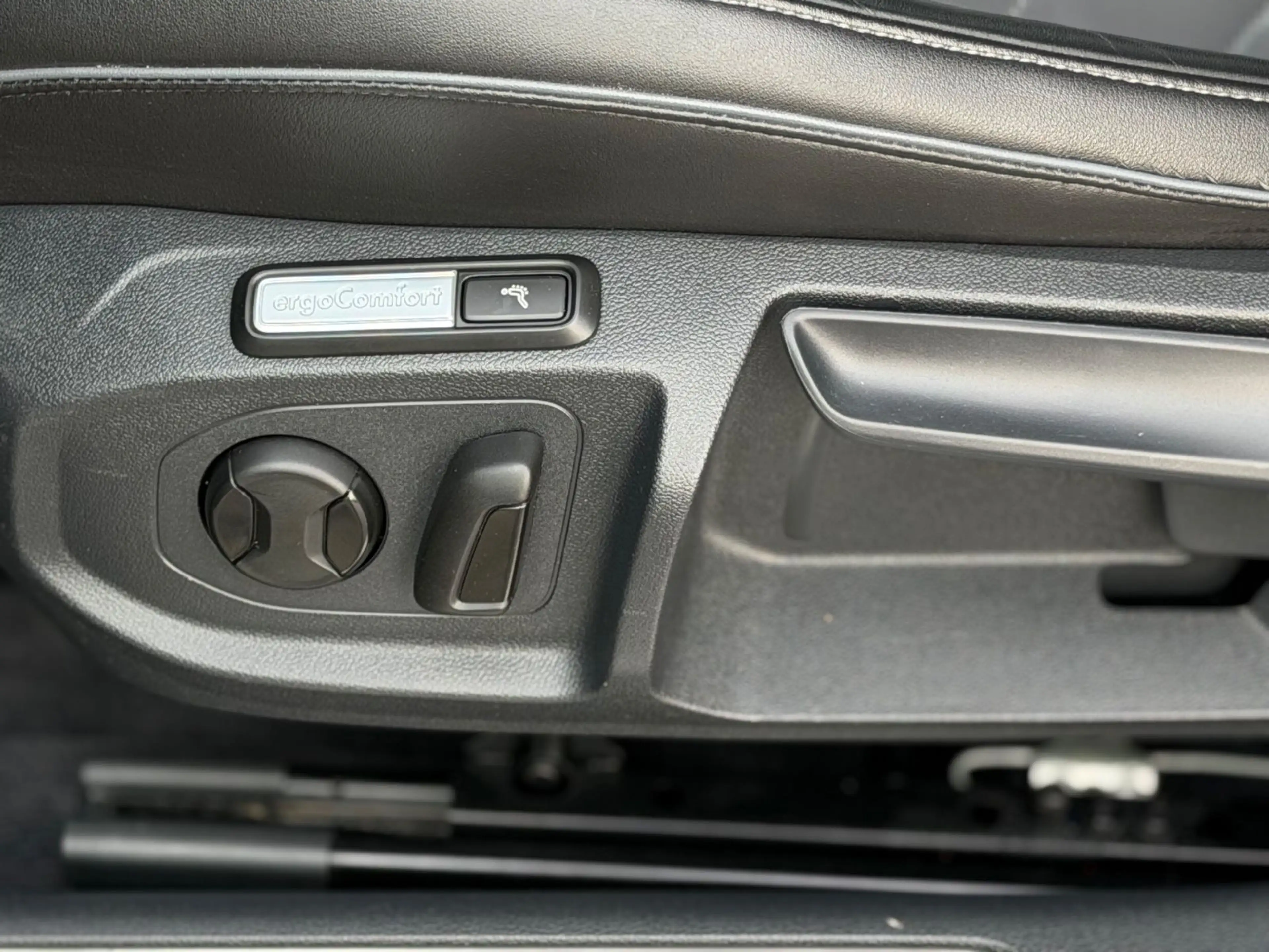 Volkswagen Arteon Elegance DSG LED ACC AHK HUD Massagesitz — photo 14