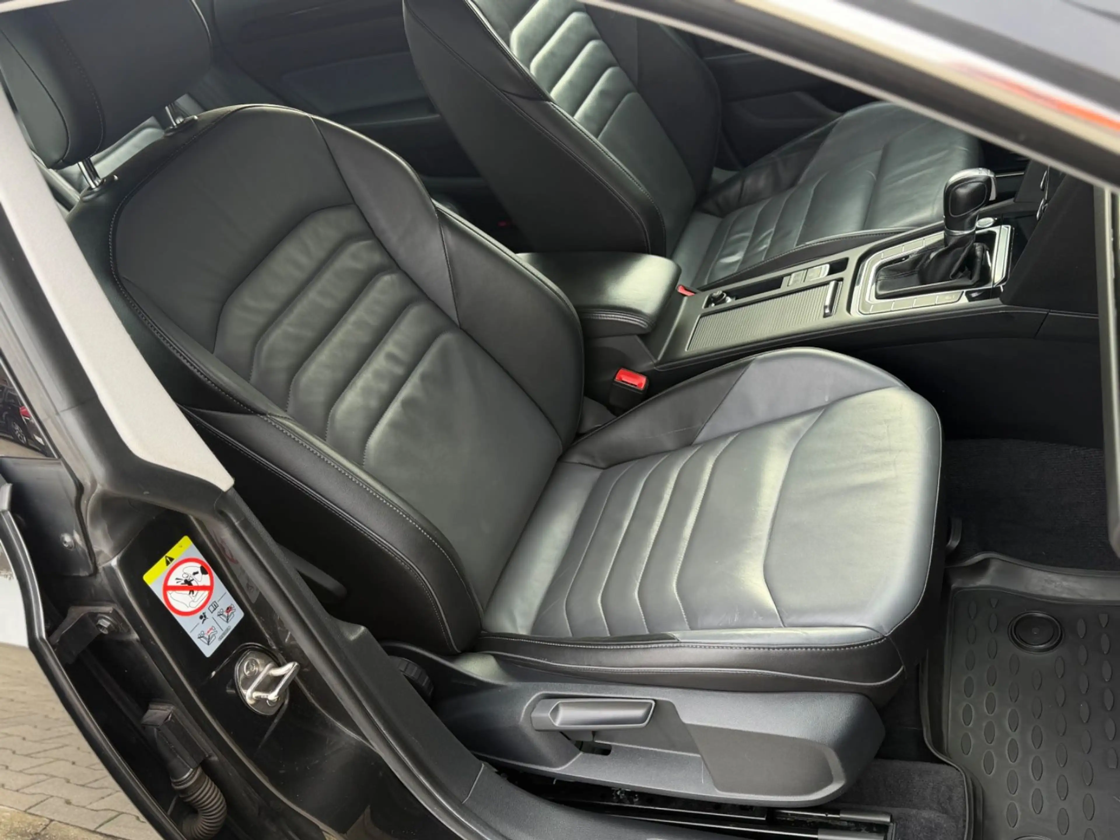 Volkswagen Arteon Elegance DSG LED ACC AHK HUD Massagesitz — photo 15