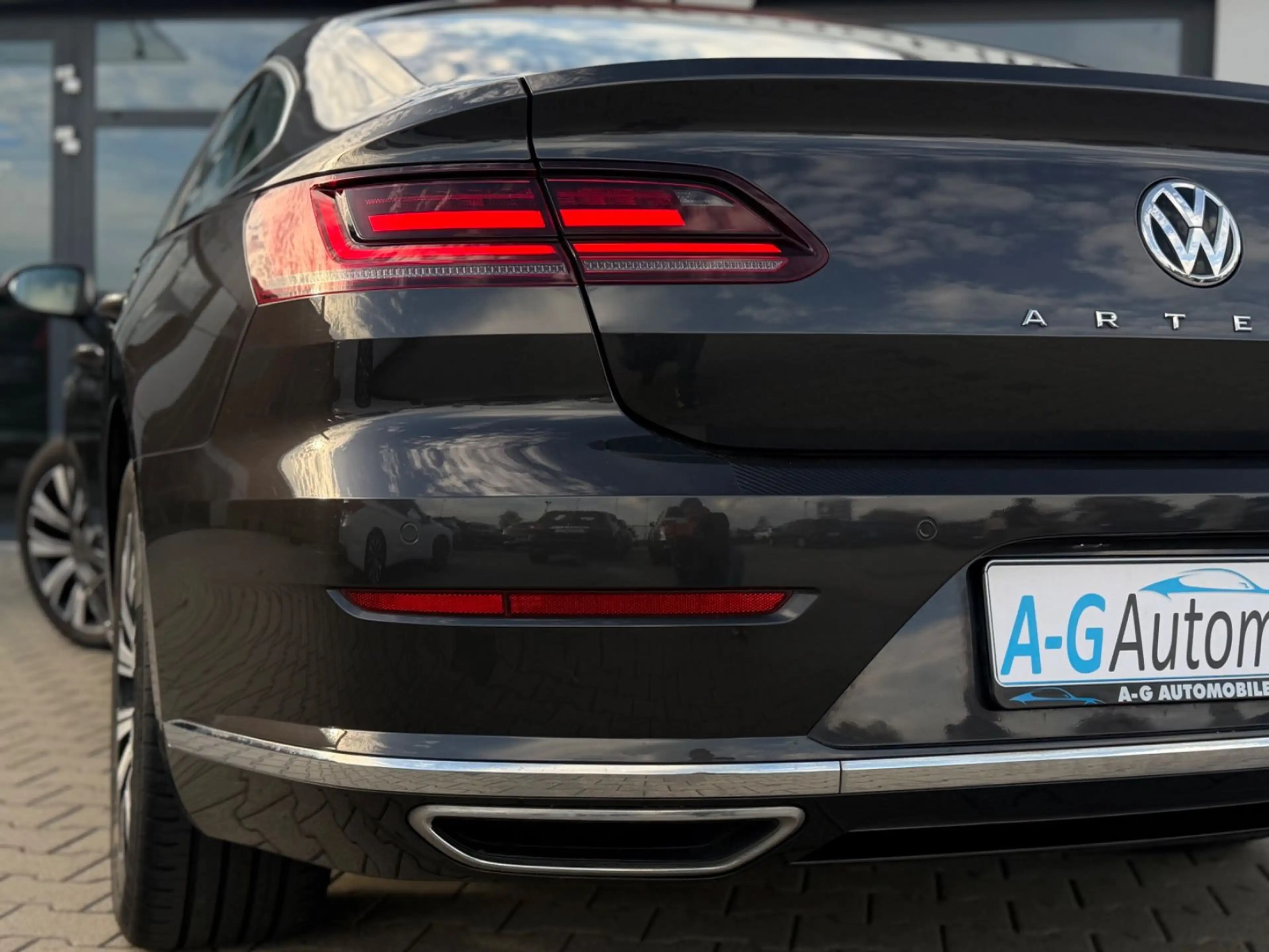 Volkswagen Arteon Elegance DSG LED ACC AHK HUD Massagesitz — photo 10