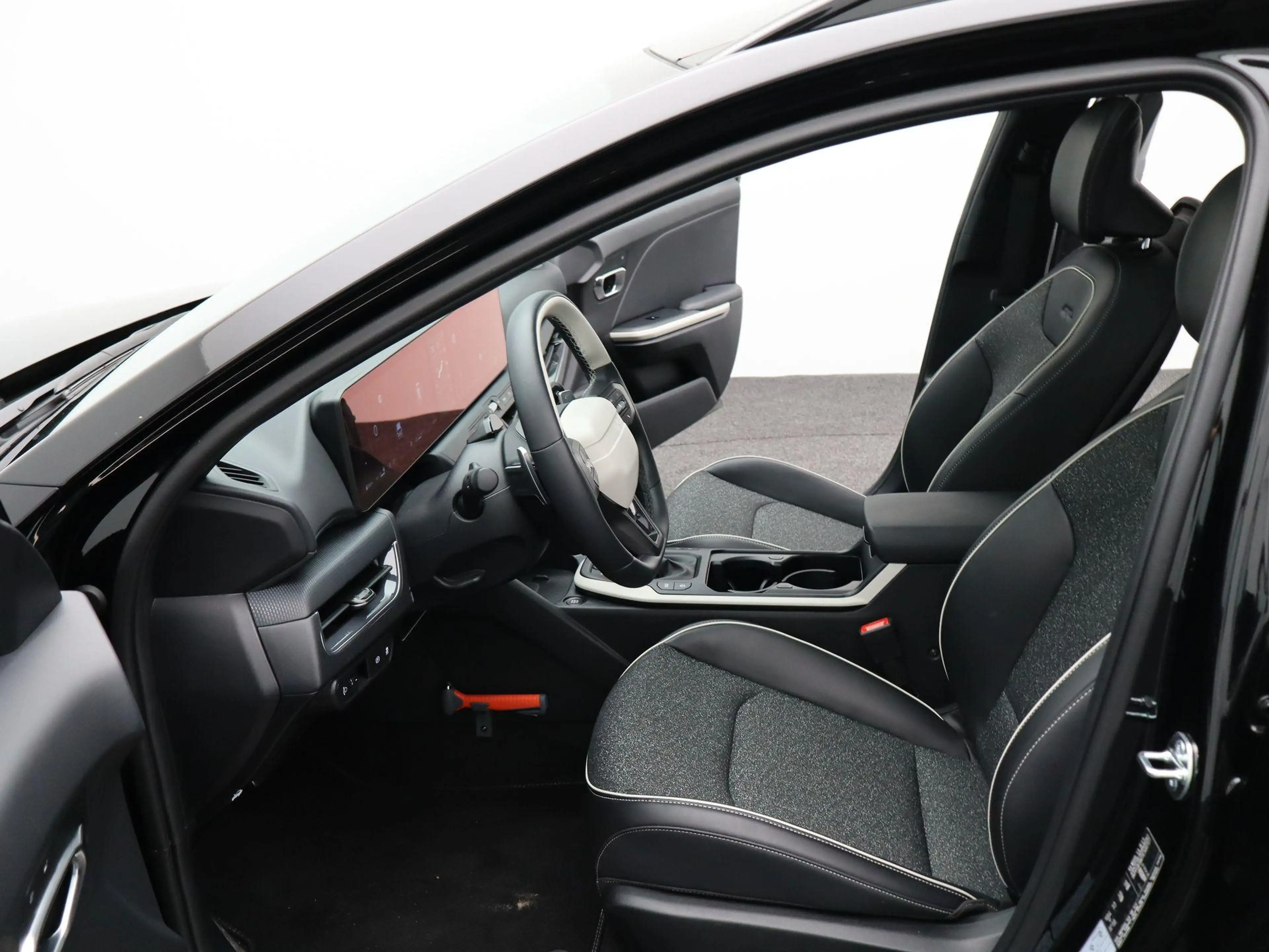 Kia K4 Sportswagon 1.0 T-GDi MHEV GT-Line Launch Edition — photo 11