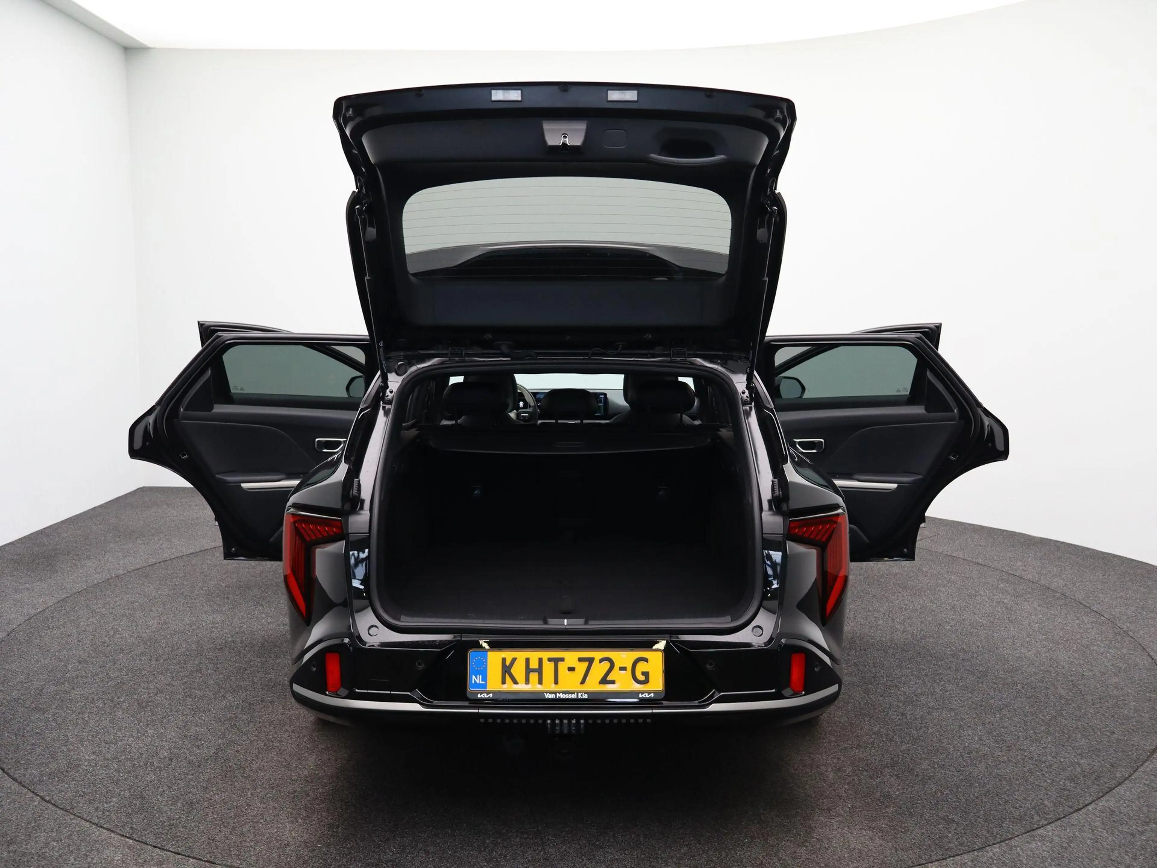 Kia K4 Sportswagon 1.0 T-GDi MHEV GT-Line Launch Edition — photo 13