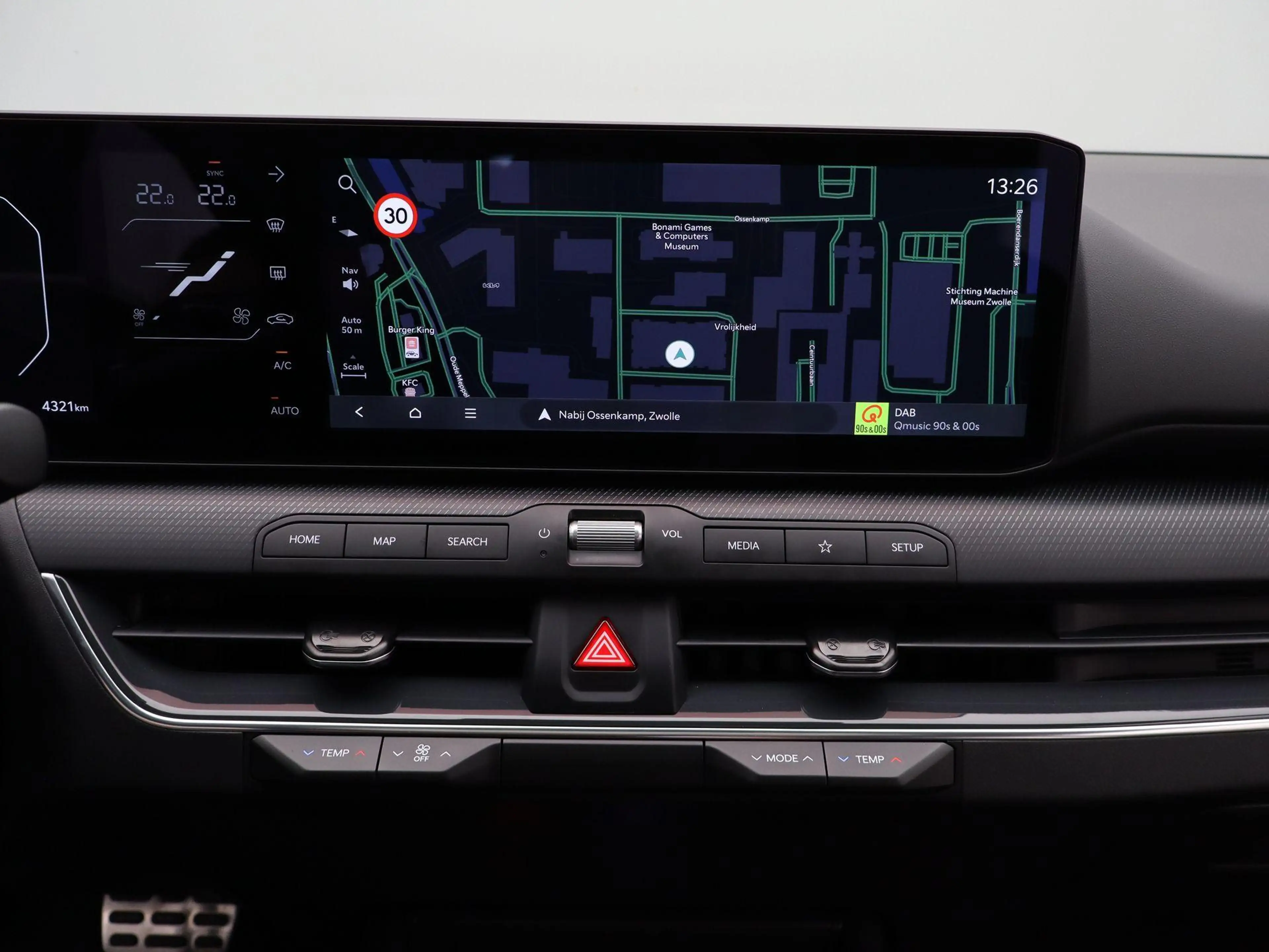 Kia K4 Sportswagon 1.0 T-GDi MHEV GT-Line Launch Edition — photo 9