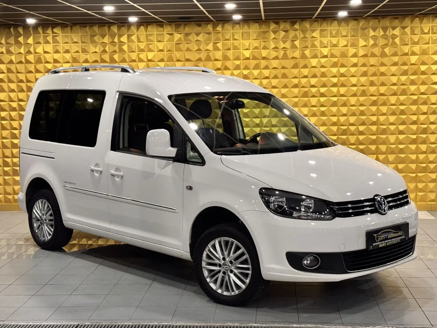 Volkswagen Caddy Comfortline Team Edition*7Sitze*PDC*NAVİ Weiß - 1