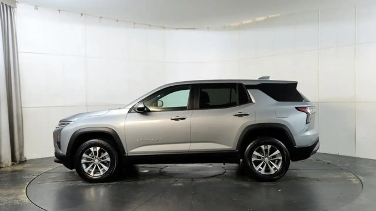 Chevrolet Equinox photo Chevrolet Equinox
