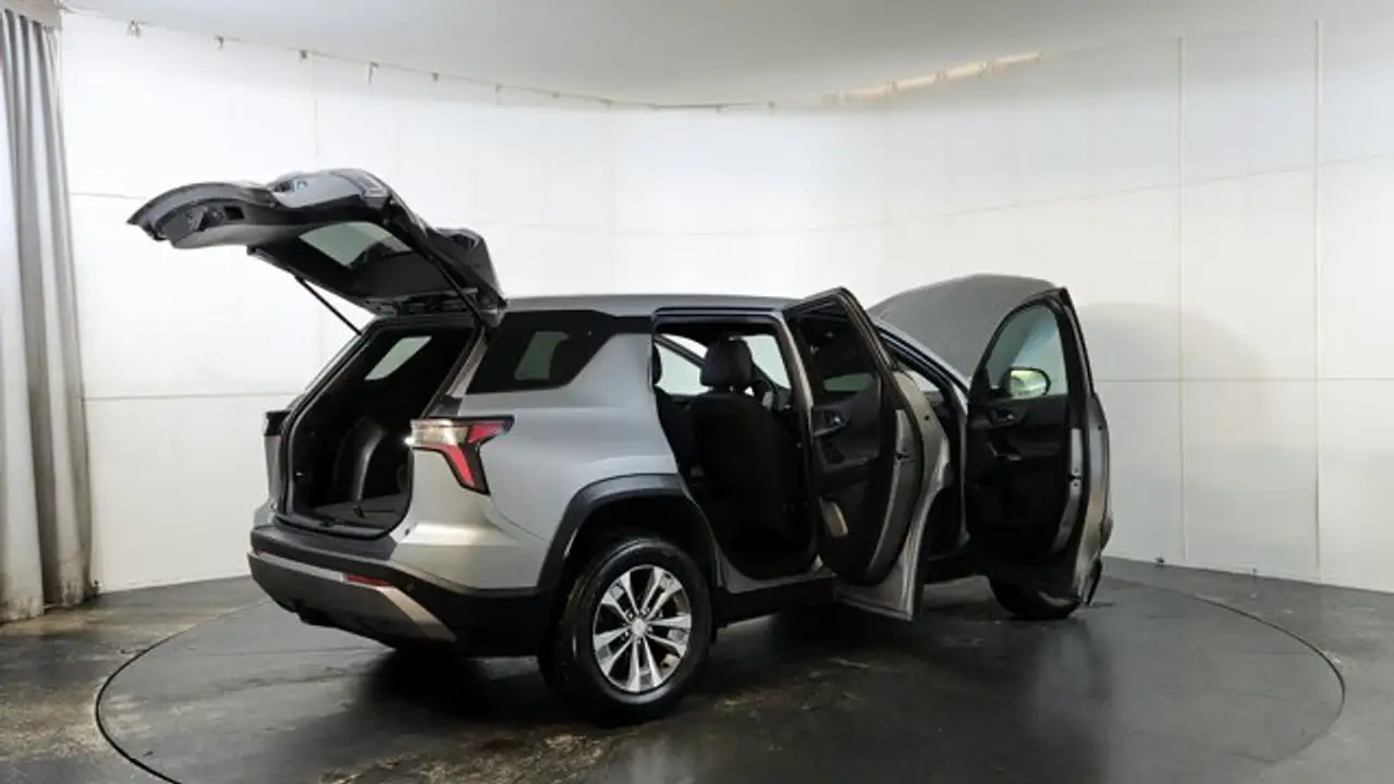 Chevrolet Equinox photo Chevrolet Equinox