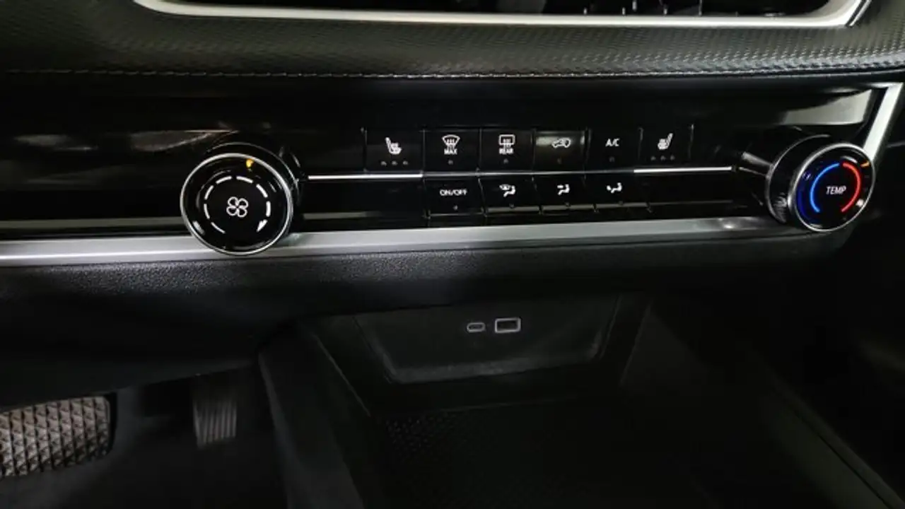 Chevrolet Equinox photo Chevrolet Equinox