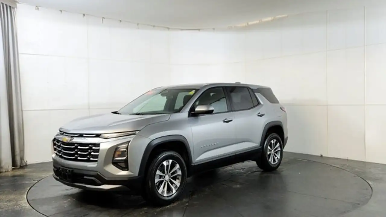 Chevrolet Equinox photo Chevrolet Equinox