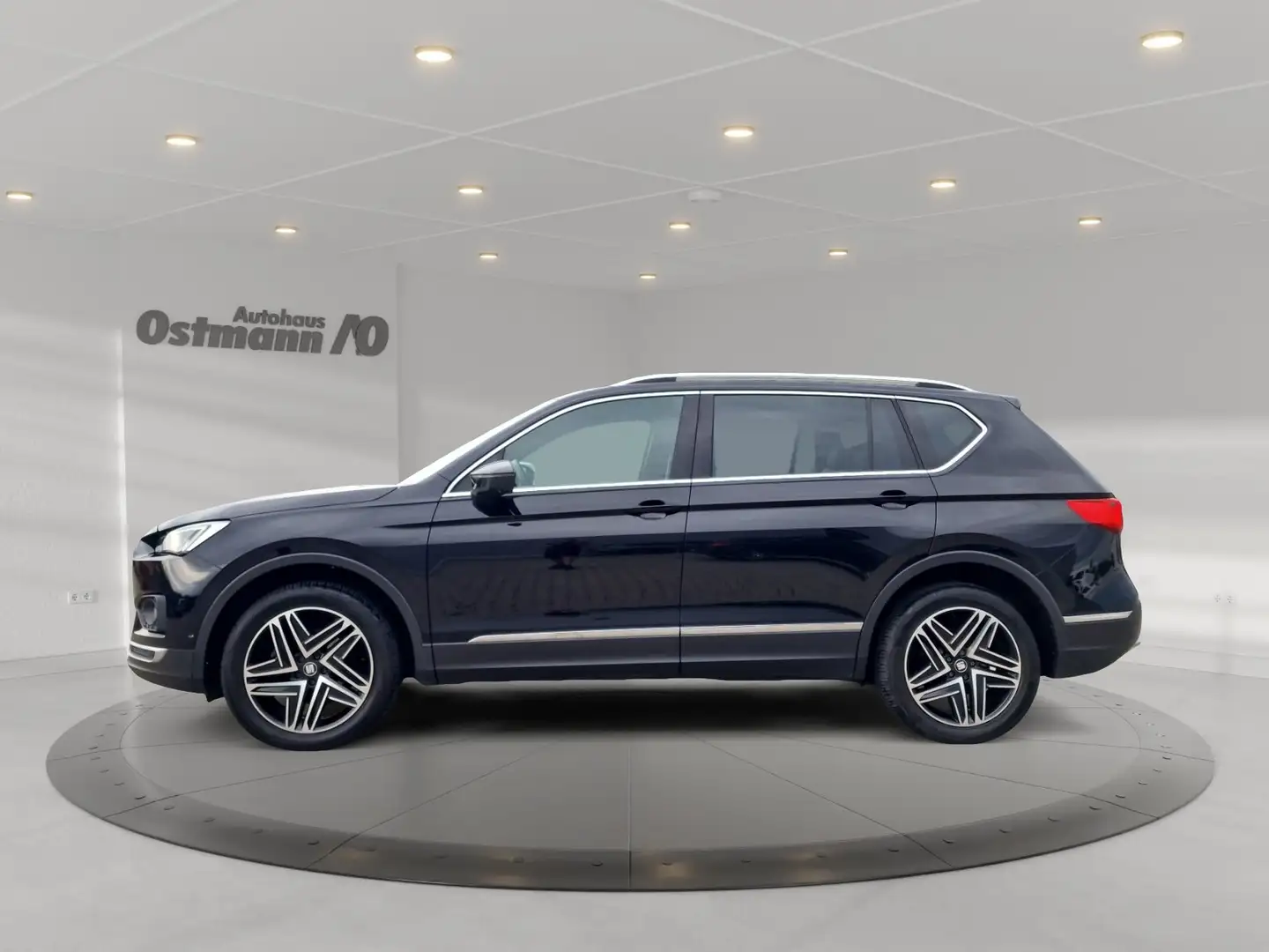 SEAT Tarraco 2.0 TDI 4Drive Xcellence 4xSHZ ACC AHK Schwarz - 2